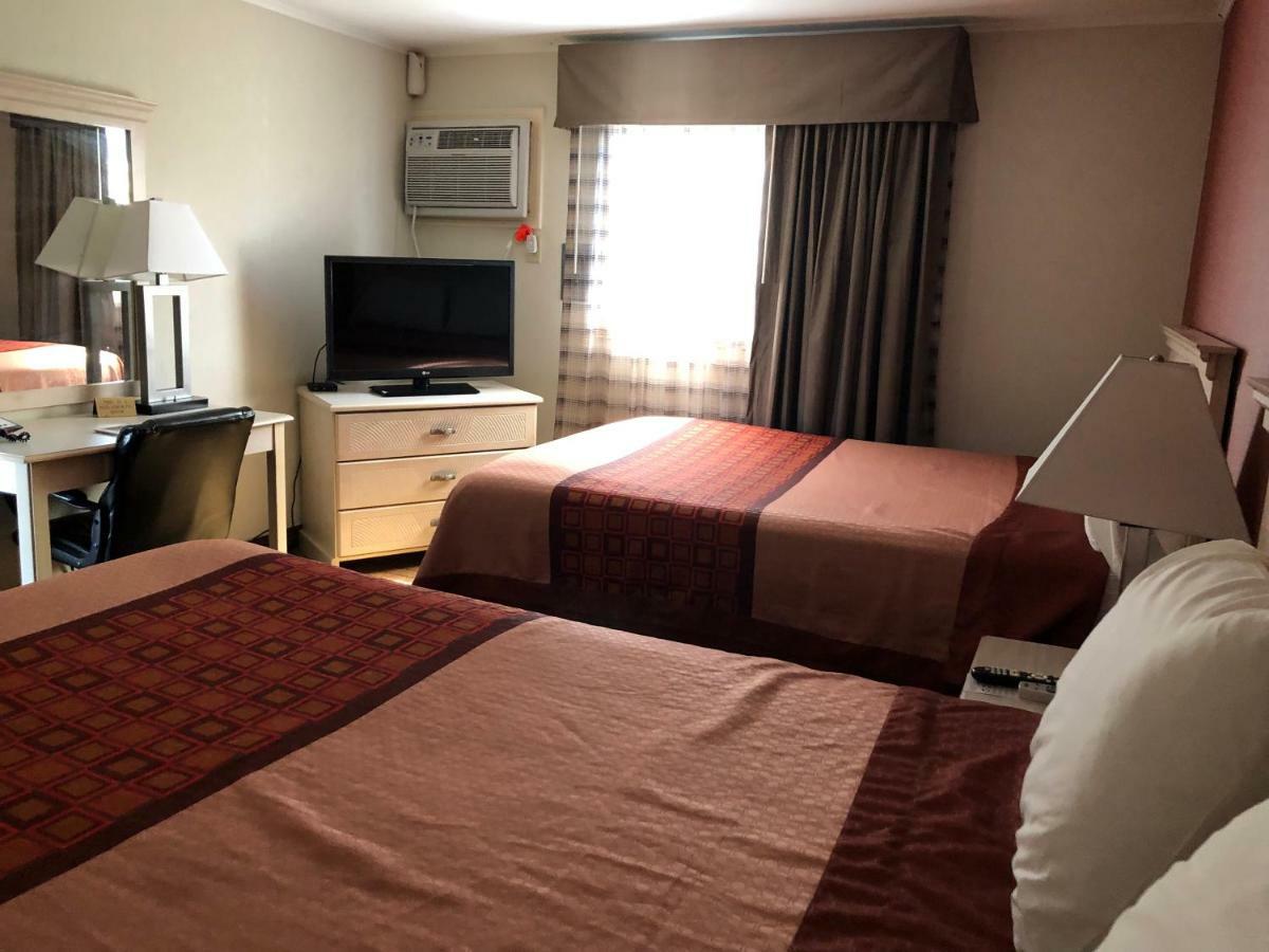 Wilbraham Inn Ludlow Εξωτερικό φωτογραφία